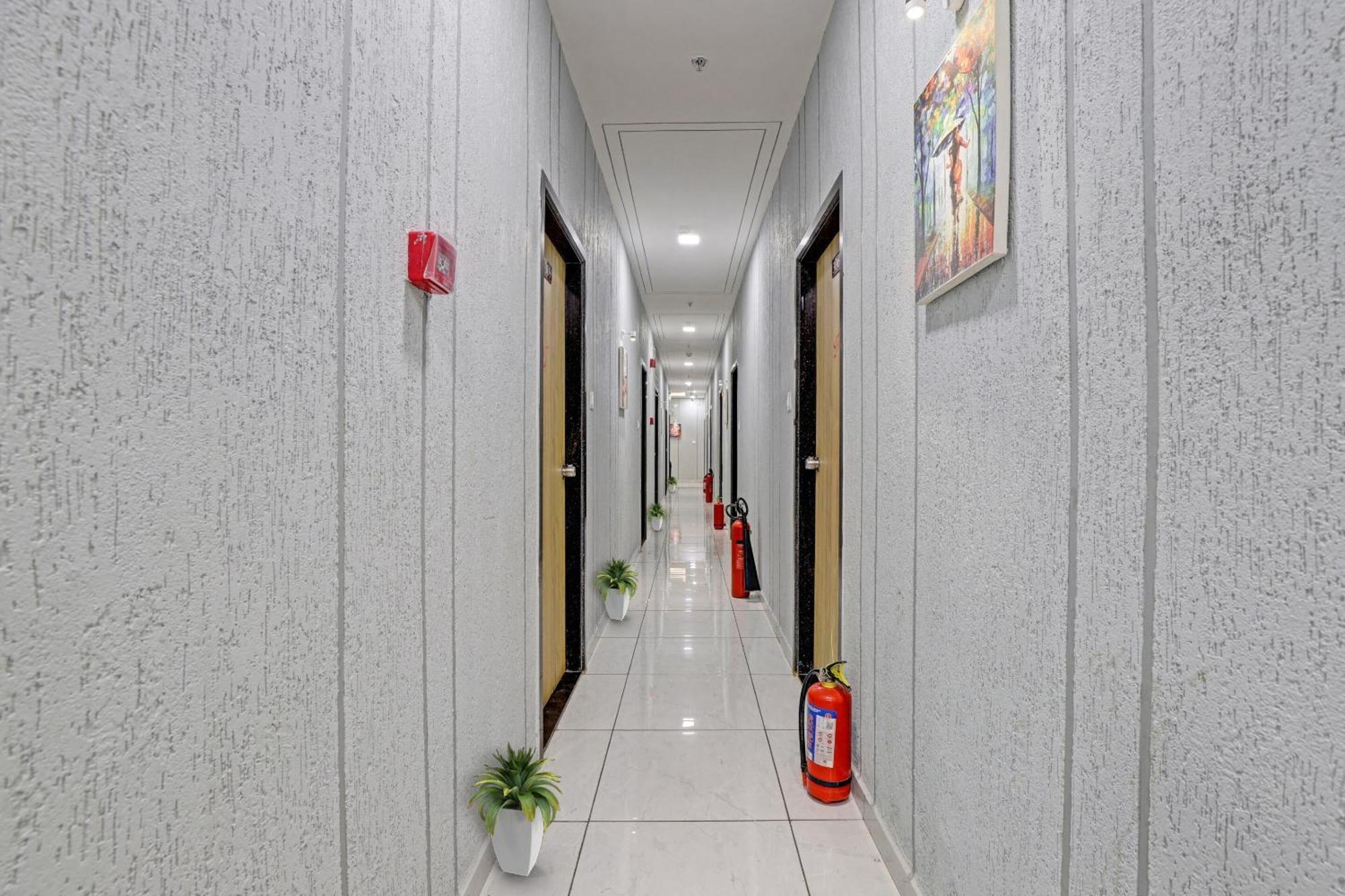 Hotel O Royal Orbit Surat Exterior photo